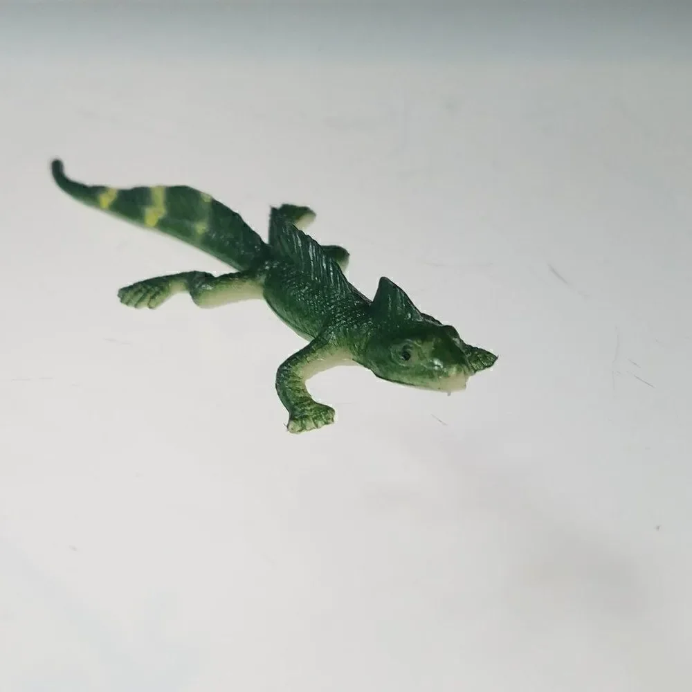 Gecko Lizard Plastic Toy Aquarium Reptile Decor 4.5 Inch Long
